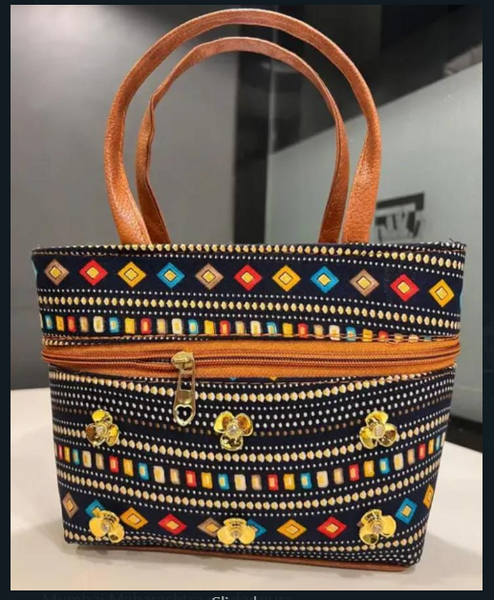 Ethnic Multicolor Handbag for Women – Stylish Designer Bagபாரம்பரிய வண்ணமயமான பெண்கள் பை – நவீன வடிவமைப்புப் பை